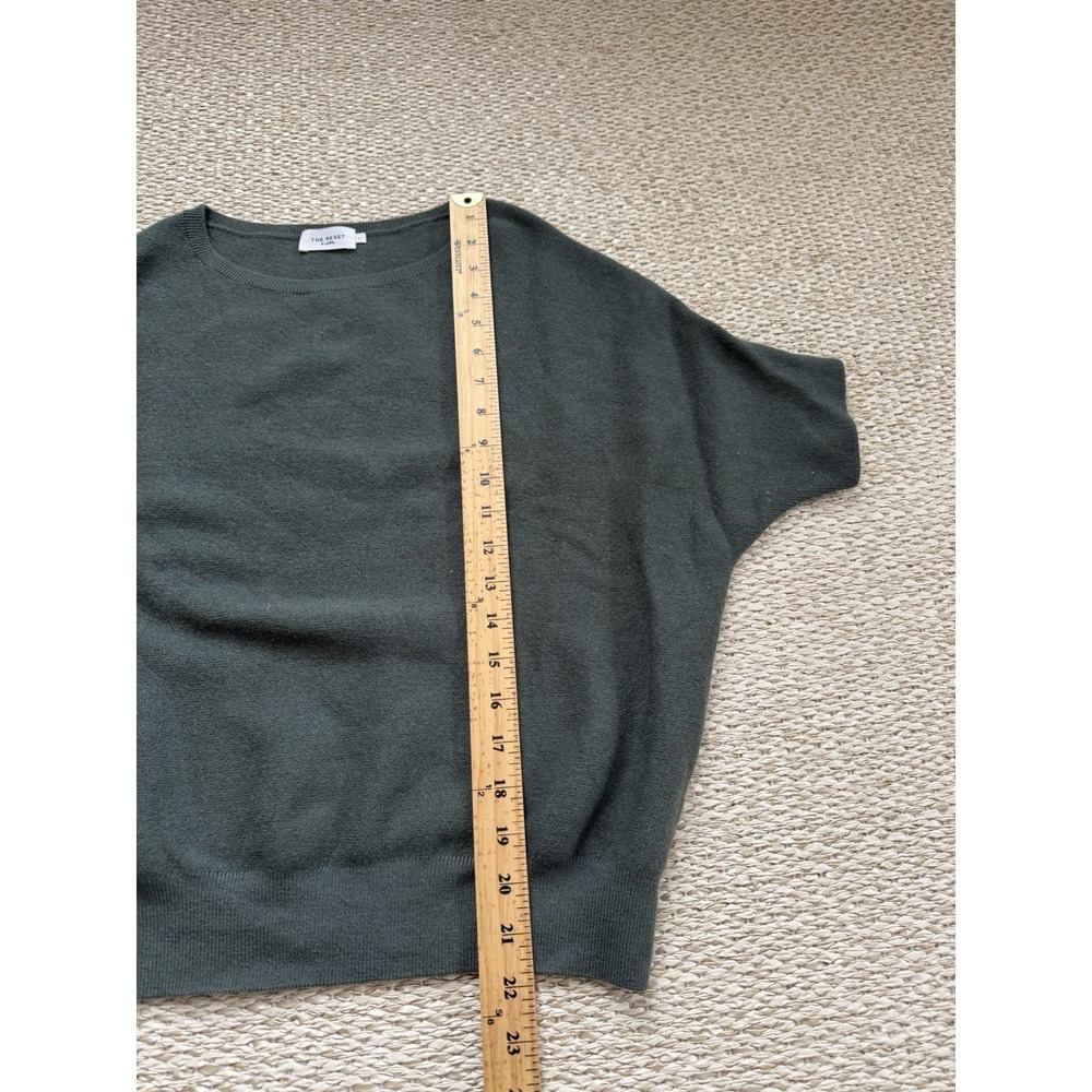 the‎ reset r label sweater. Green 100% Wool, Dolman Sleeve Top. Large - Picture 6 of 7